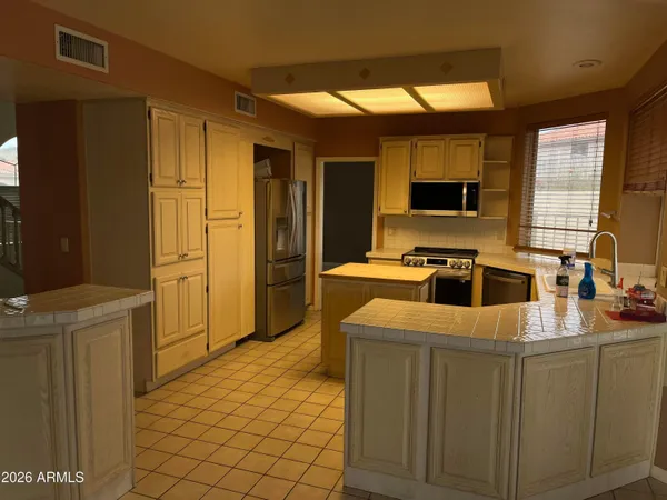 $3,250 | 6283 West Lone Cactus Drive, Glendale, AZ 85308