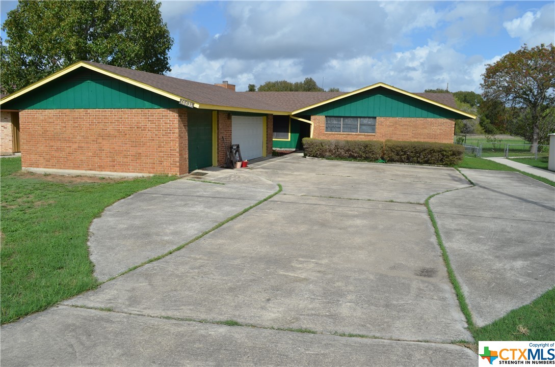 16631 Farm To Market Rd 725  