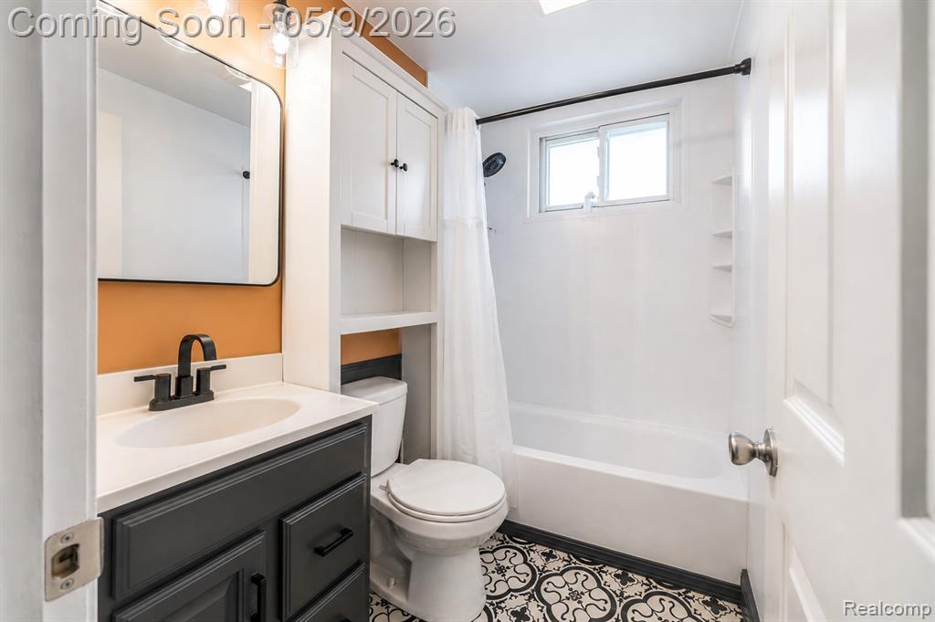 529 John Rolfe Drive Monroe, MI 48162 - Photo 5 of 35