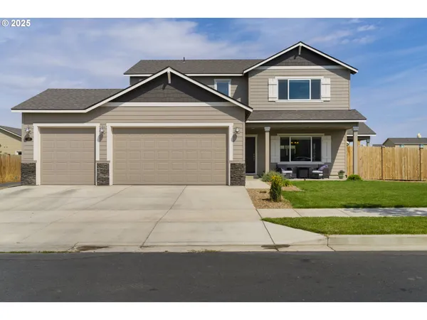 $499,999 | 280 Northwest Double Eagle Avenue, Madras, OR 97741