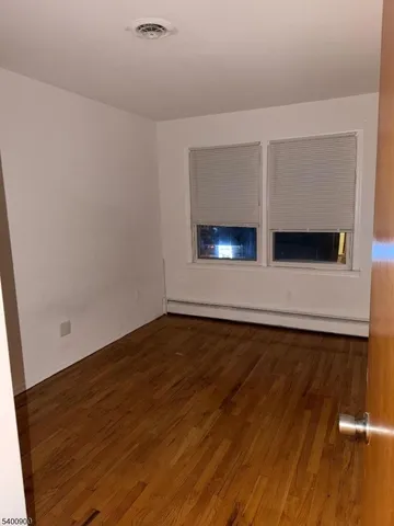 $2,700 | 444 Willow Avenue, Roselle Park, NJ 07204