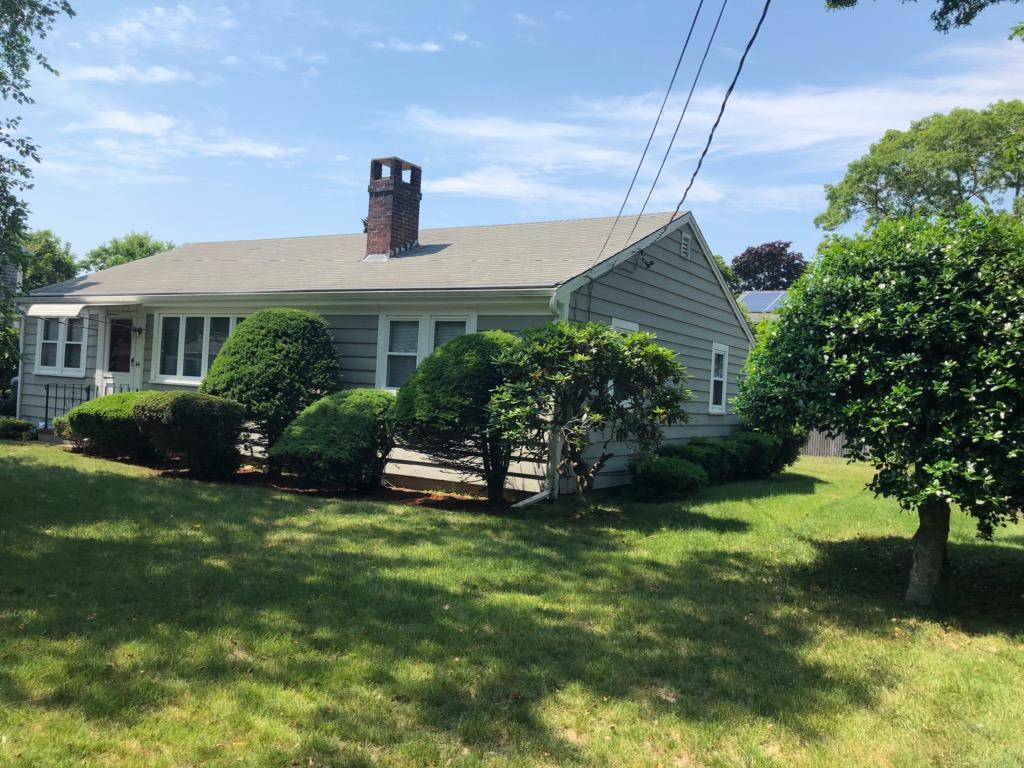44 Russell Road Falmouth, MA 02540 - Photo 4 of 23 Summer is coming!