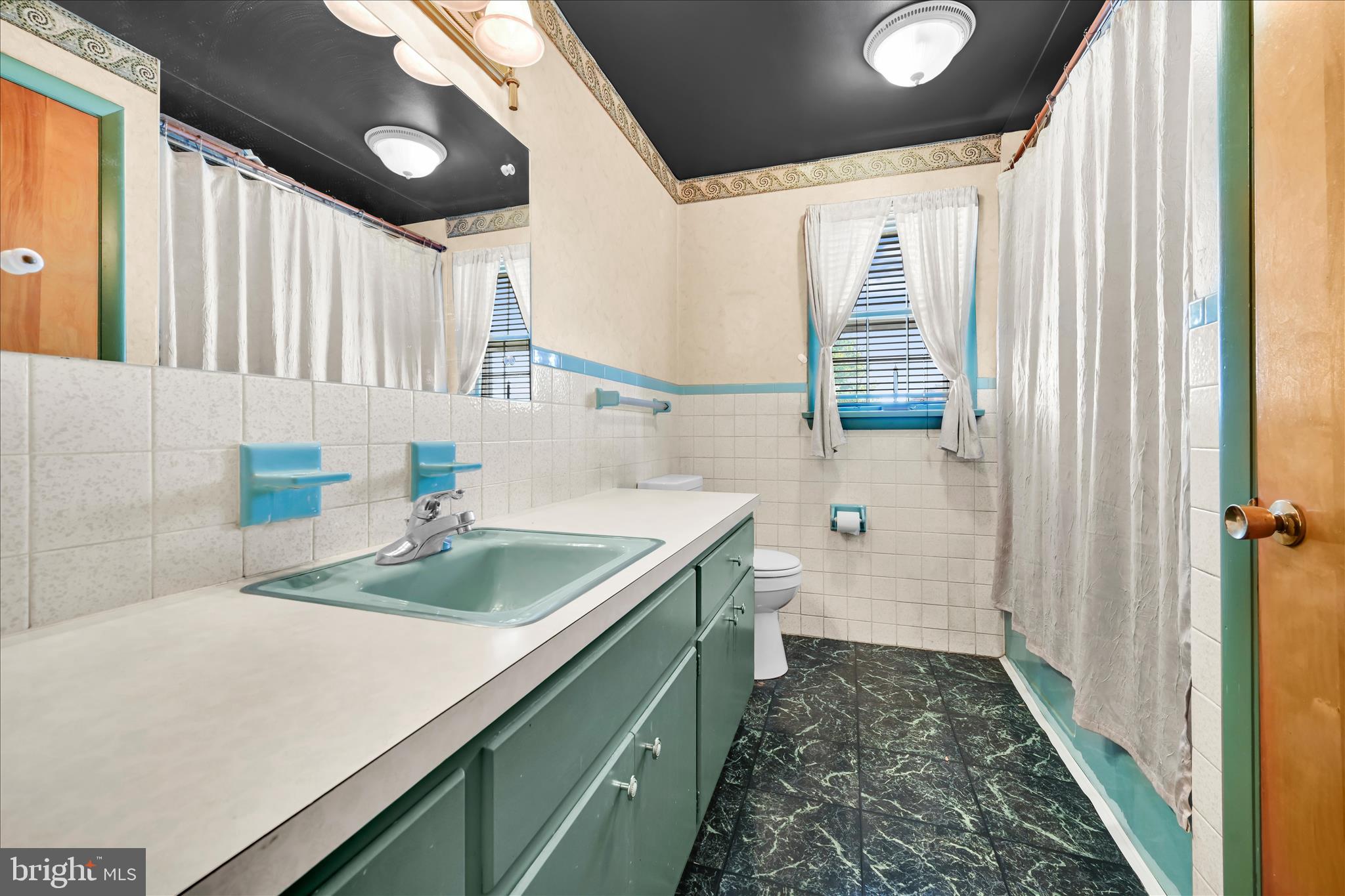 627 Pine Hill Road Lititz, PA 17543 - Photo 35 of 49 Bathroom