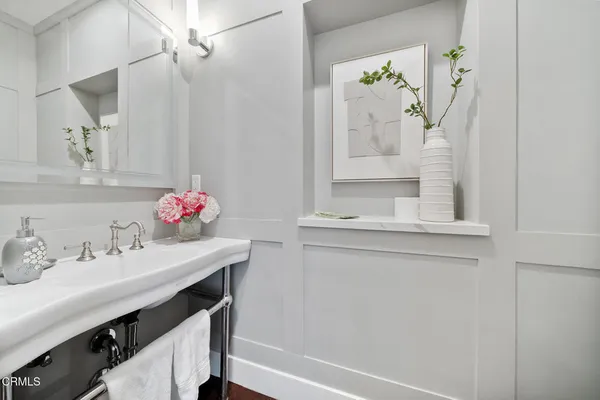 $11,180,000 | 380 West Green Street, Pasadena, CA 91105