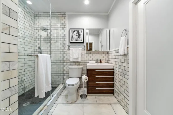 $11,180,000 | 380 West Green Street, Pasadena, CA 91105