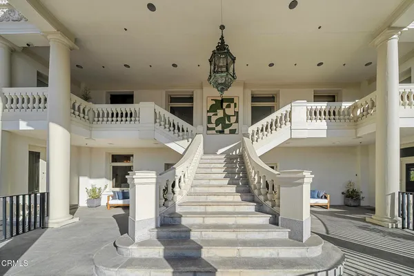 $11,180,000 | 380 West Green Street, Pasadena, CA 91105