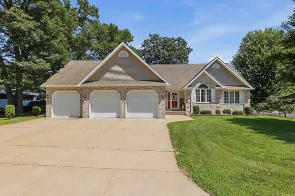 $419,900 | 708 15th Street, Mosinee, WI 54455