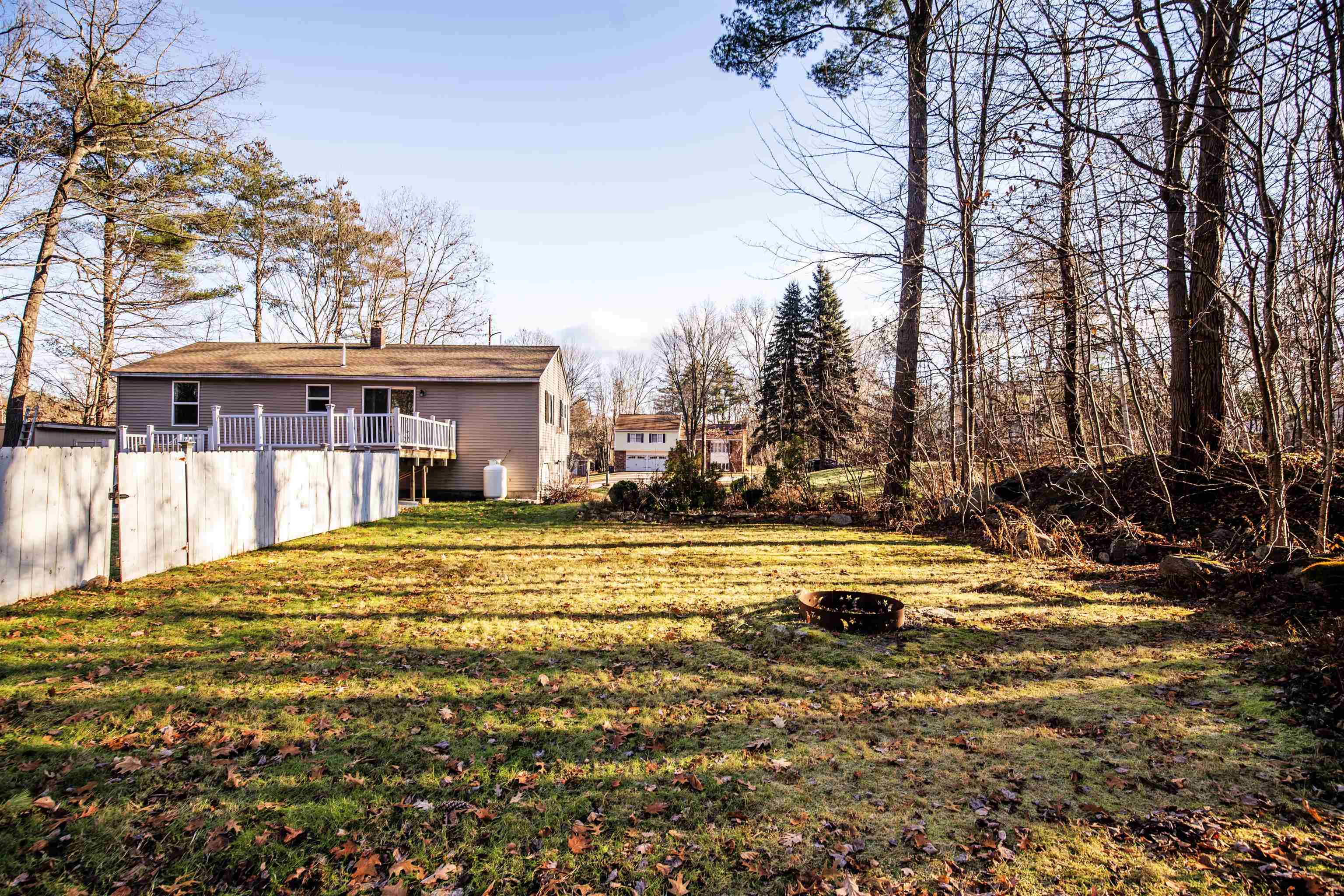 2 Casey Drive Hooksett, NH 03106 - Photo 22 of 34