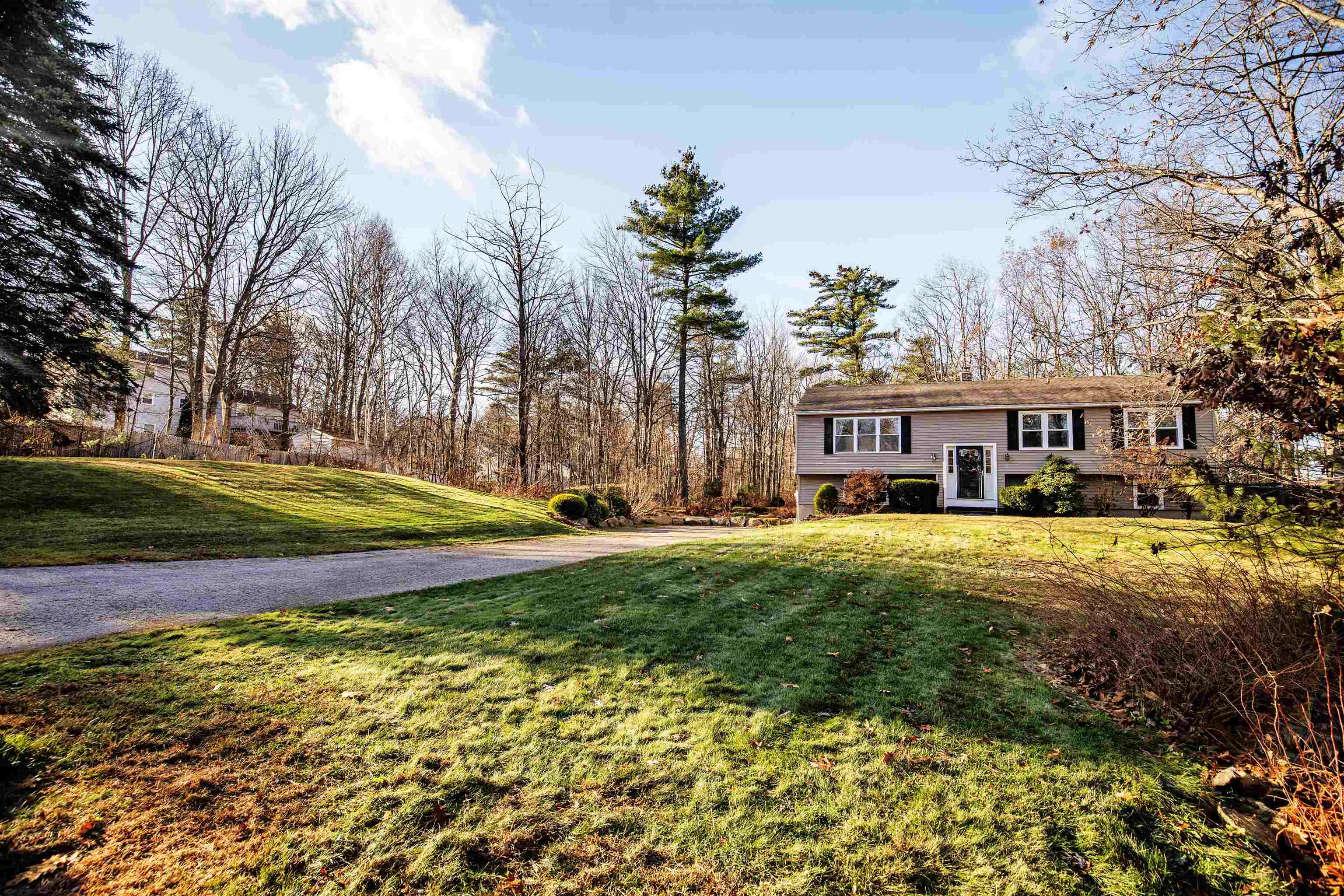 2 Casey Drive Hooksett, NH 03106 - Photo 26 of 34