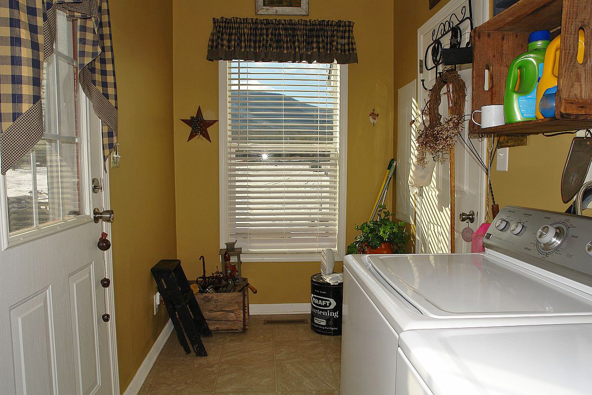 3369 Bradshaw Road Salem, VA 24153 - Photo 14 of 16 C:\fakepath\DSC09460