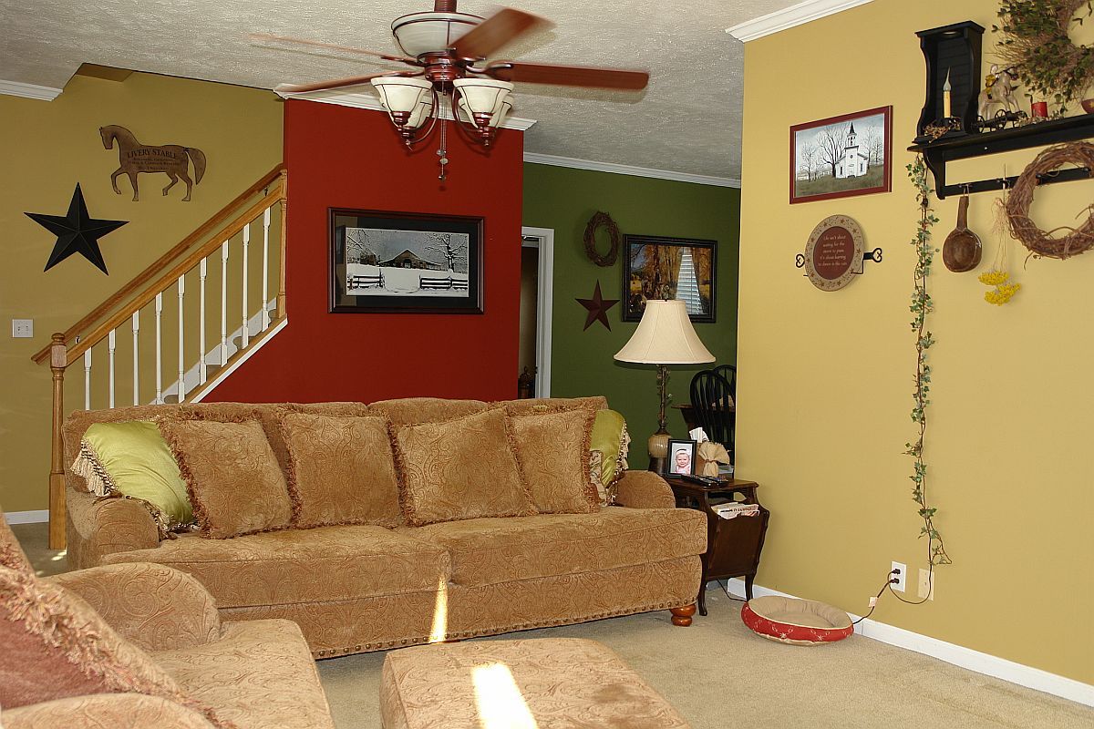 3369 Bradshaw Road Salem, VA 24153 - Photo 3 of 16 C:\fakepath\DSC09413