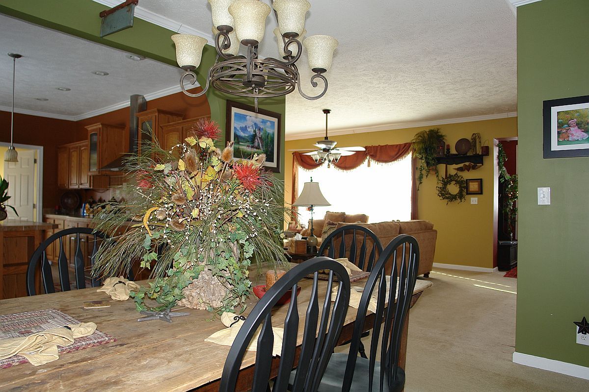 3369 Bradshaw Road Salem, VA 24153 - Photo 5 of 16 C:\fakepath\DSC09422