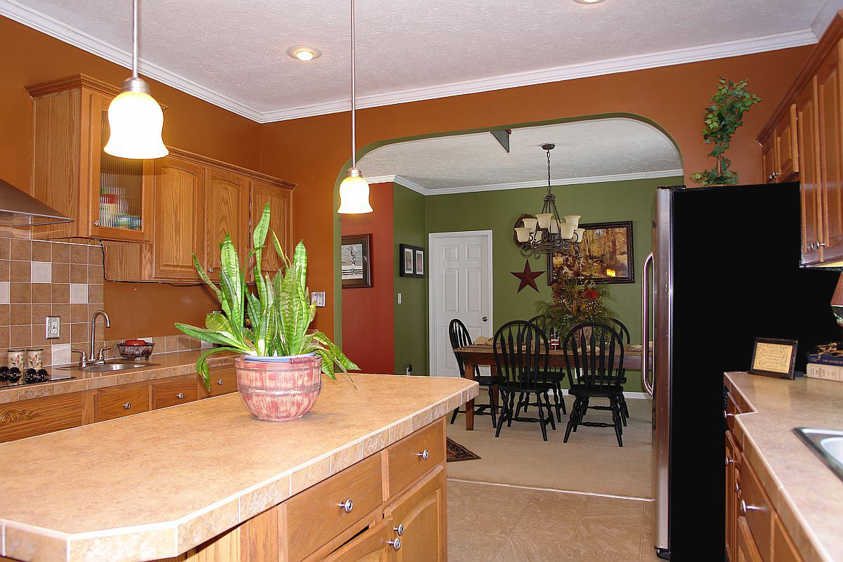 3369 Bradshaw Road Salem, VA 24153 - Photo 7 of 16 C:\fakepath\DSC09427