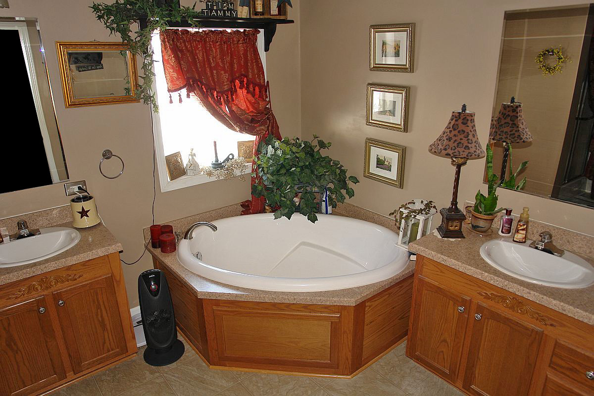 3369 Bradshaw Road Salem, VA 24153 - Photo 9 of 16 C:\fakepath\DSC09438