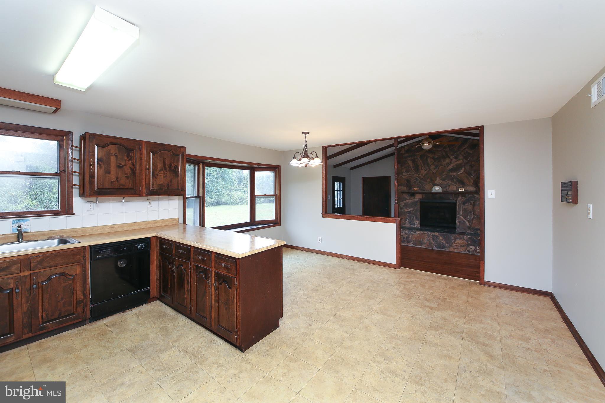 676 Swamp Road Furlong, PA 18925 - Photo 7 of 24 Gallery Image 7