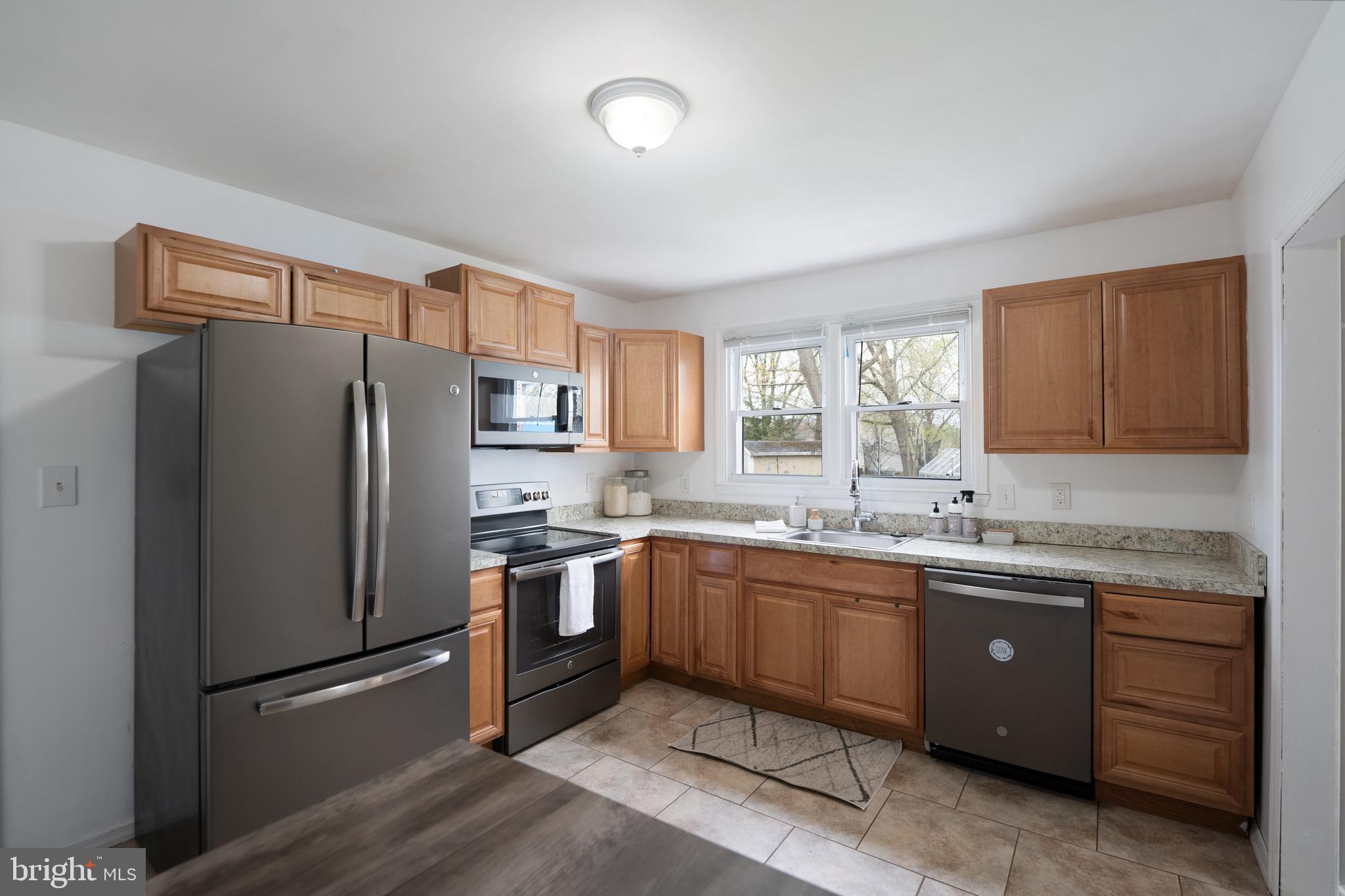 107 Sunnybrook Road Cherry Hill, NJ 08034 - Photo 13 of 33