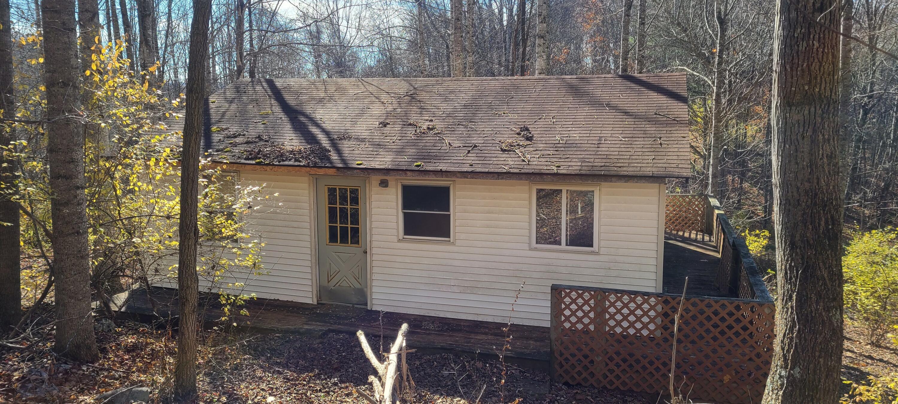 220 Connector Road Hillsboro, WV 24946 - Photo 3 of 31 Gallery Image 3