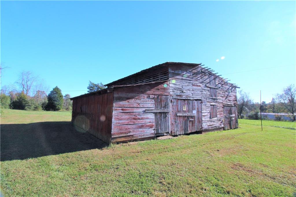 3081 Clarks Chapel Road Lenoir, NC 28645 - Photo 16 of 45
