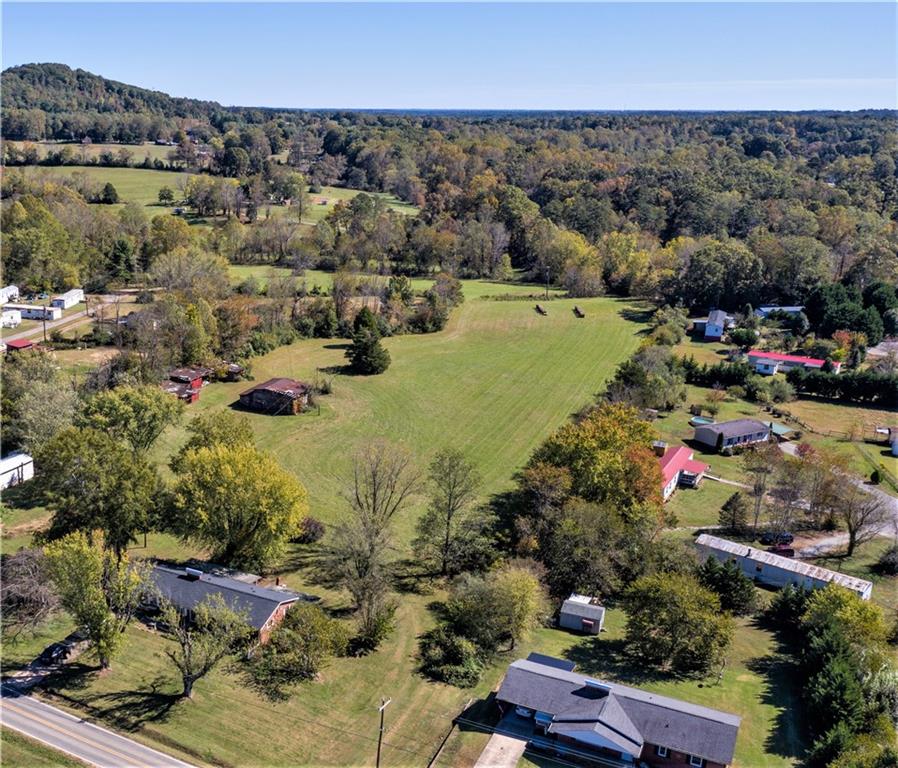 3081 Clarks Chapel Road Lenoir, NC 28645 - Photo 6 of 45