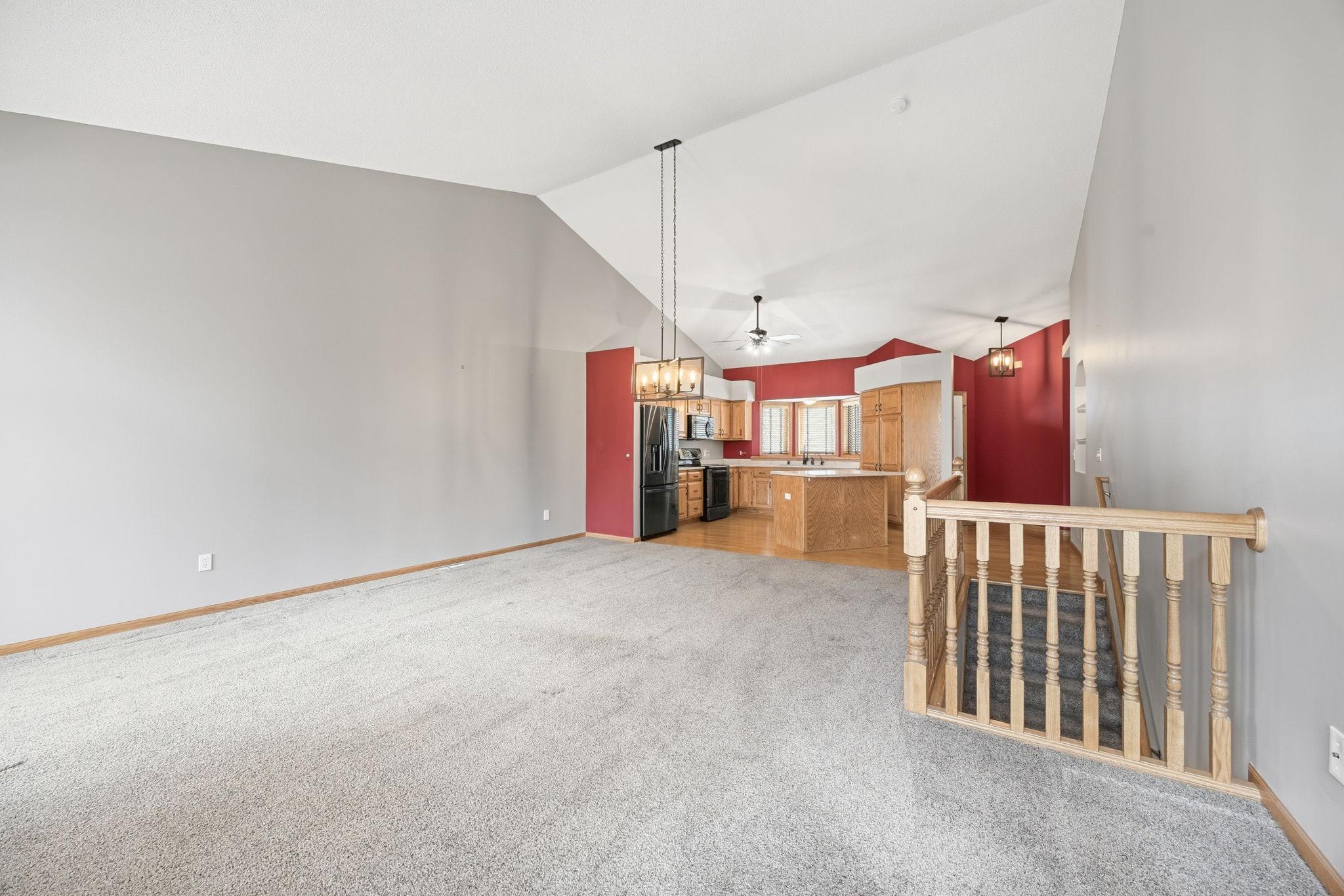12568 Drake Street Northwest Coon Rapids, MN 55448 - Photo 12 of 28
