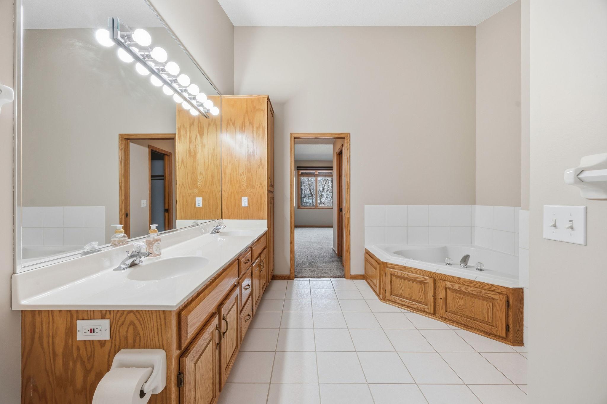 12568 Drake Street Northwest Coon Rapids, MN 55448 - Photo 17 of 28