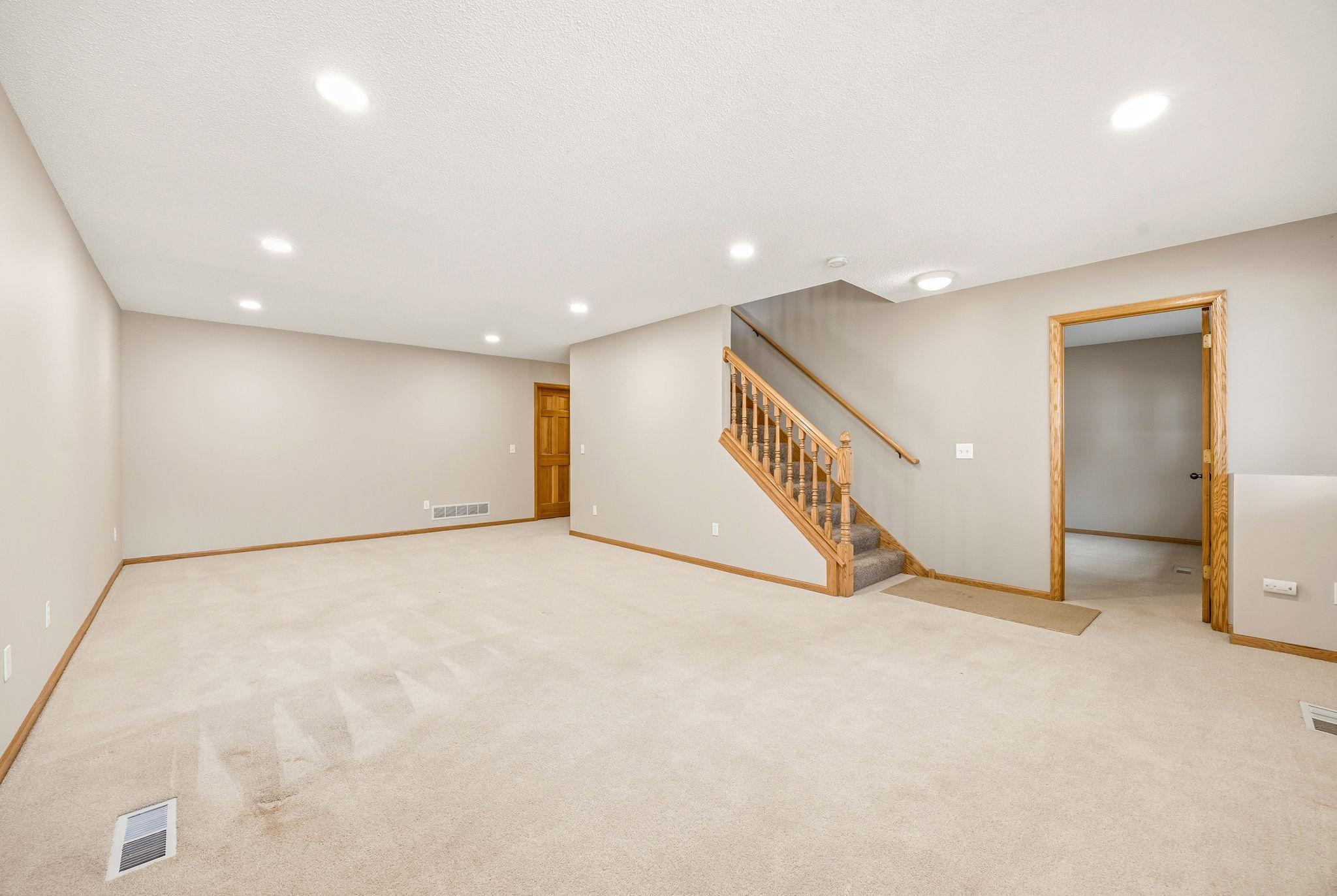 12568 Drake Street Northwest Coon Rapids, MN 55448 - Photo 19 of 28