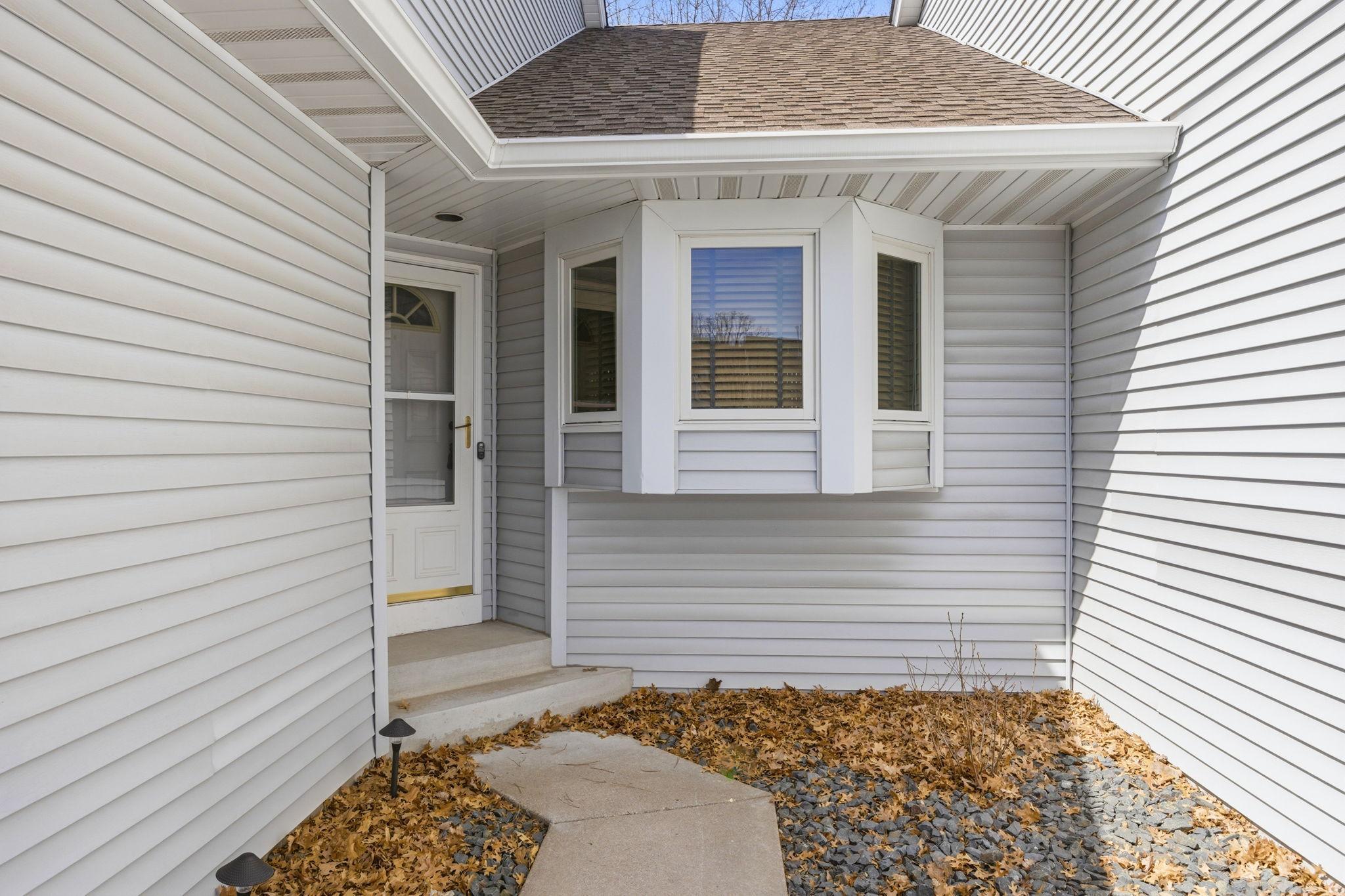 12568 Drake Street Northwest Coon Rapids, MN 55448 - Photo 3 of 28