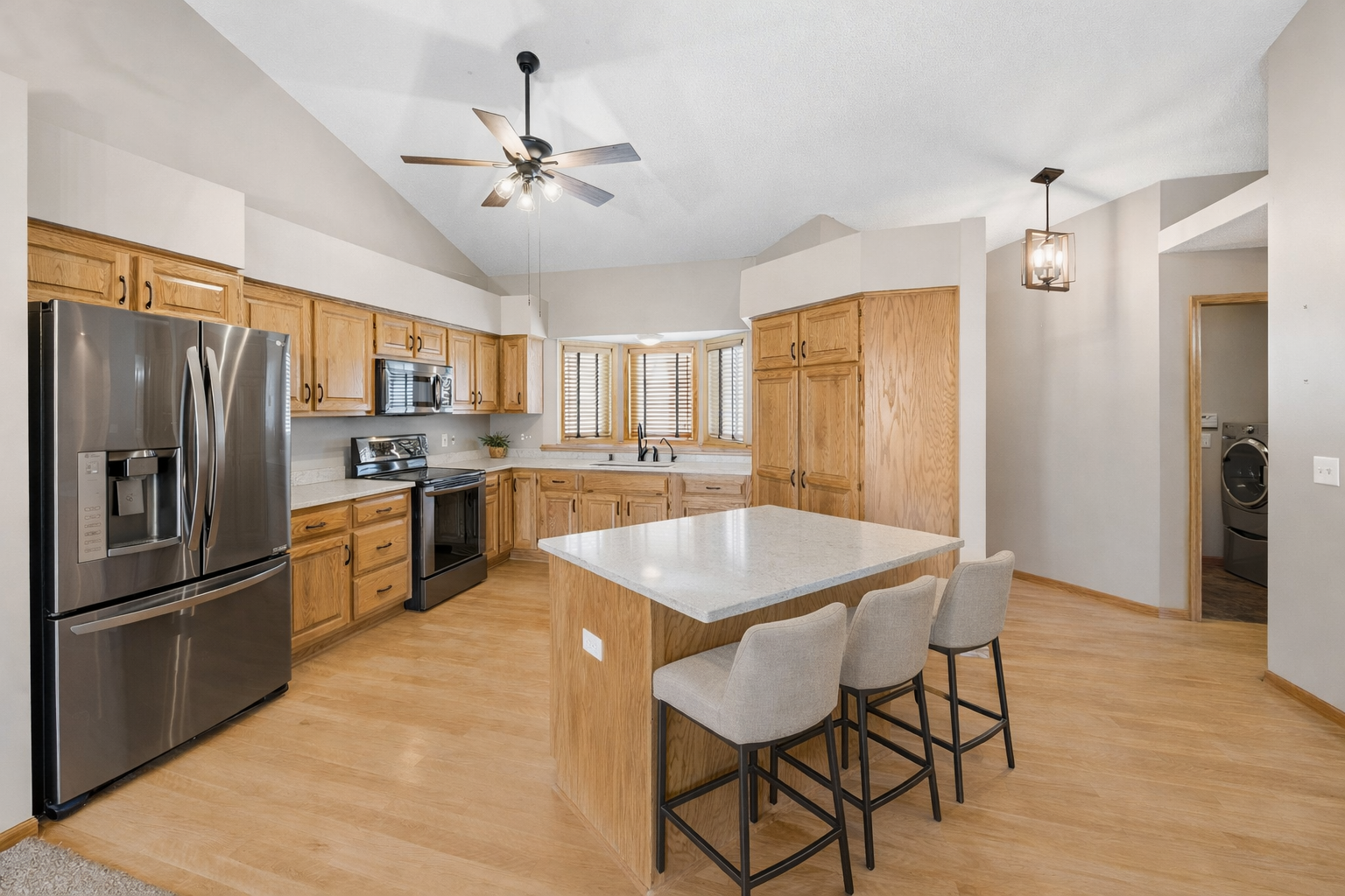 12568 Drake Street Northwest Coon Rapids, MN 55448 - Photo 4 of 28