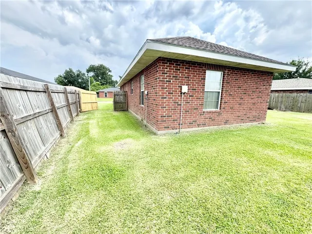 $170,000 | 20 Kirkglen Loop, Houma, LA 70363