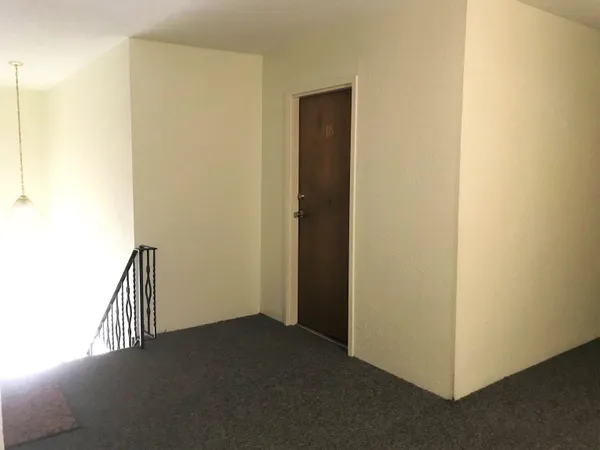 $1,800 | 13 Strawberry Bank Road, Unit 18, Nashua, NH 03062