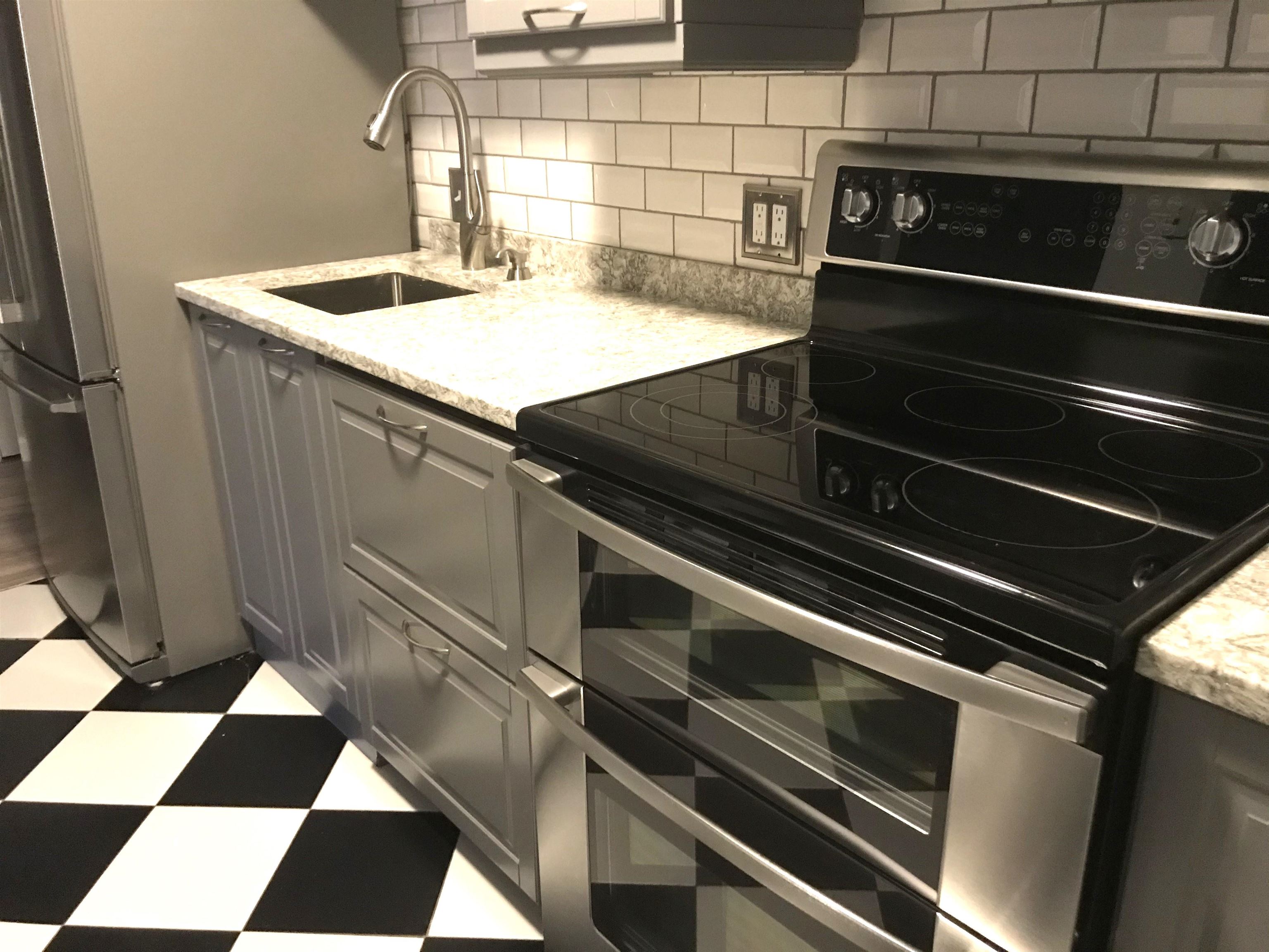 13 Strawberry Bank Road, Unit 18 Nashua, NH 03062 - Photo 6 of 26