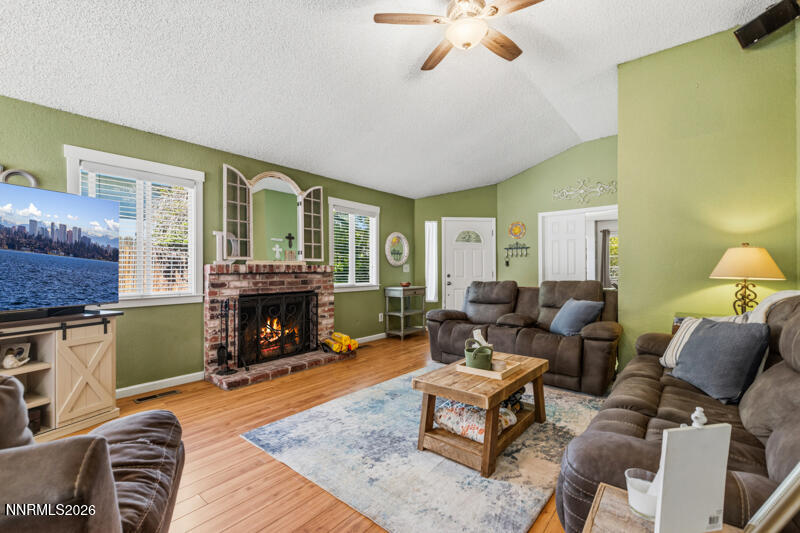 5880 Starcrest Avenue Reno, NV 89523 - Photo 6 of 26 5880 Starcrest Avenue (6 of 26)