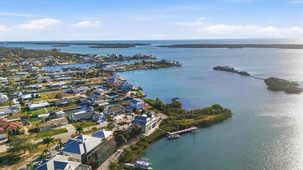 $2,395,000 | 1910 Oregon Trail, Englewood, FL 34224