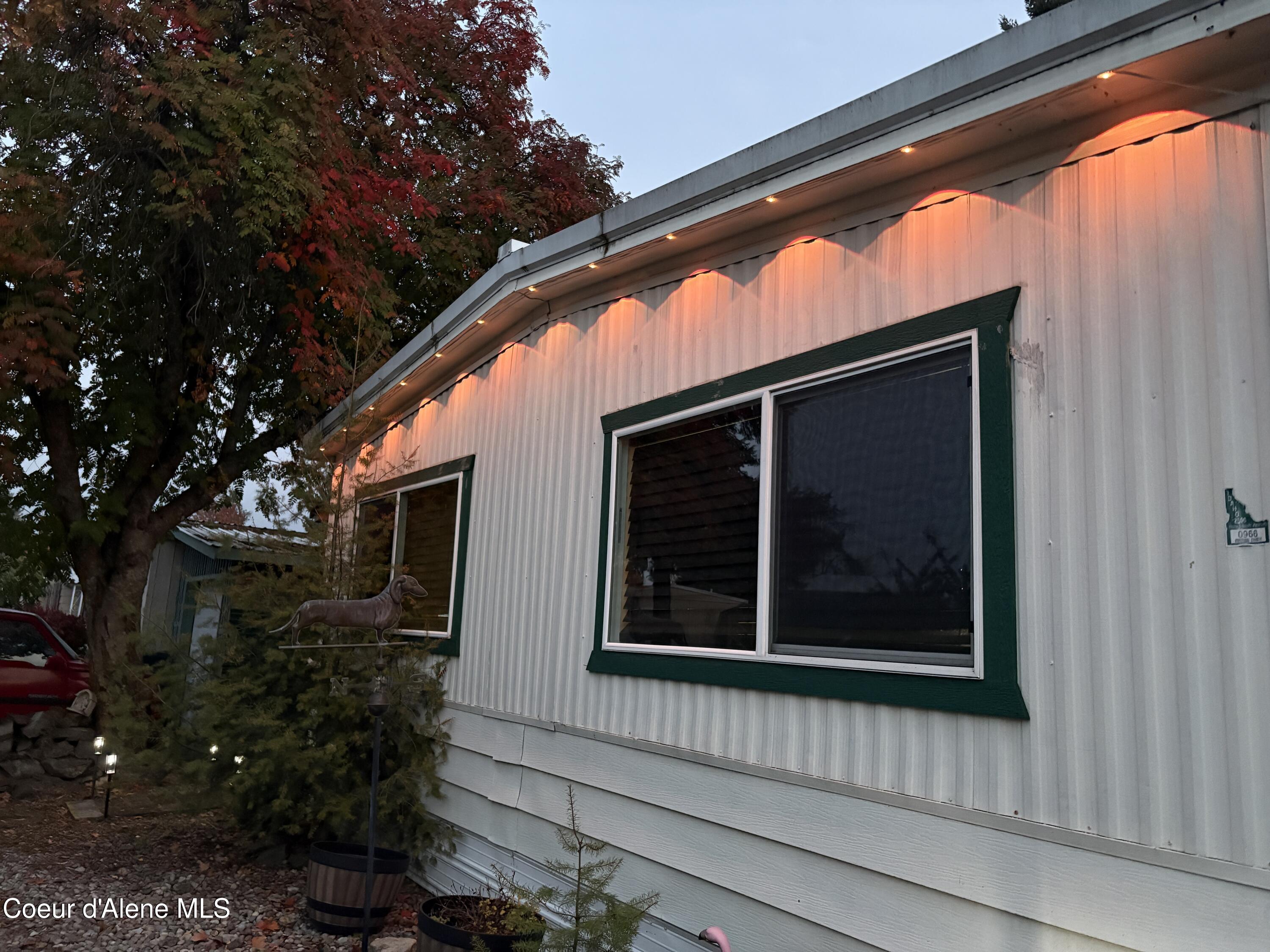 8901 North Starr Loop Hayden, ID 83835 - Photo 33 of 34 Accent Lighting