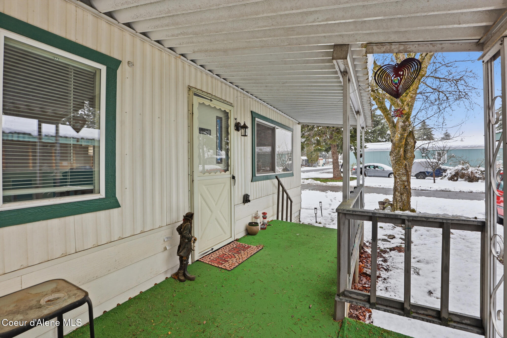 8901 North Starr Loop Hayden, ID 83835 - Photo 4 of 34 Covered porch