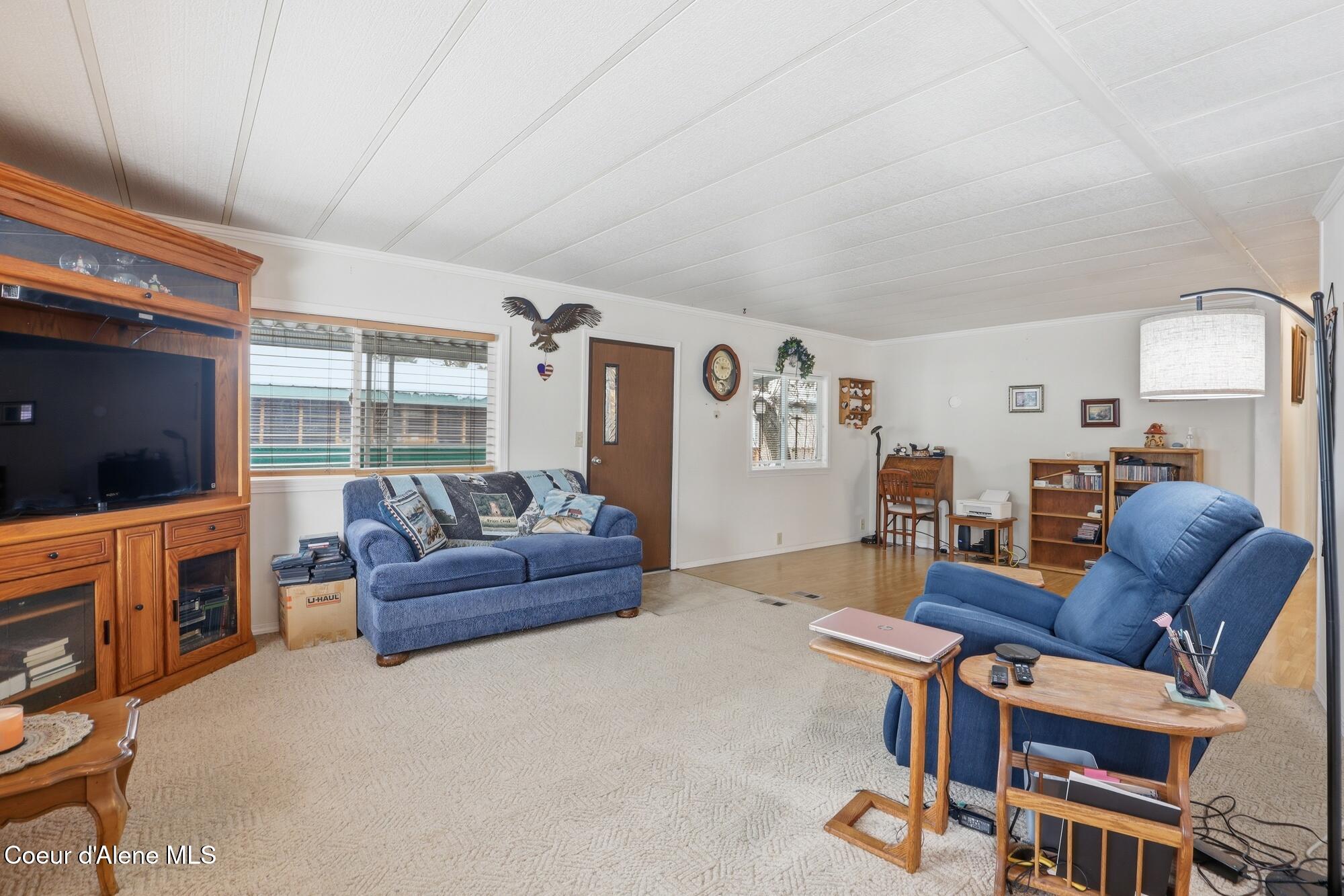8901 North Starr Loop Hayden, ID 83835 - Photo 8 of 34 Living Room