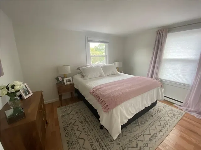 $3,400 | 32 Middleton Avenue, Unit E, Newport, RI 02840