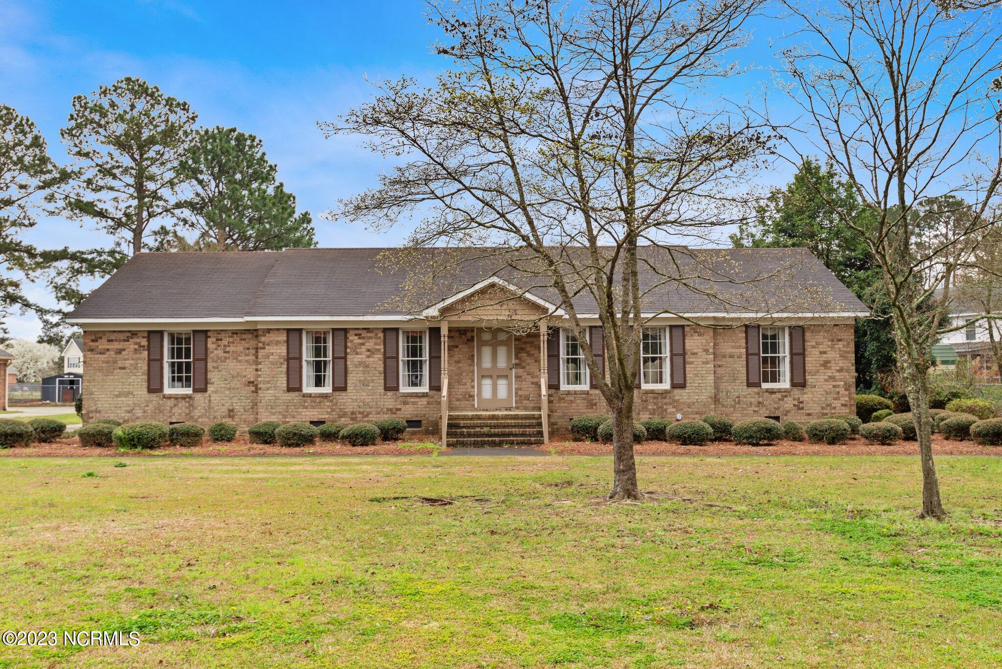 2203 Riley Road Kinston, NC 28504 - Photo 1 of 51 1-web-or-mls-DSC_4078