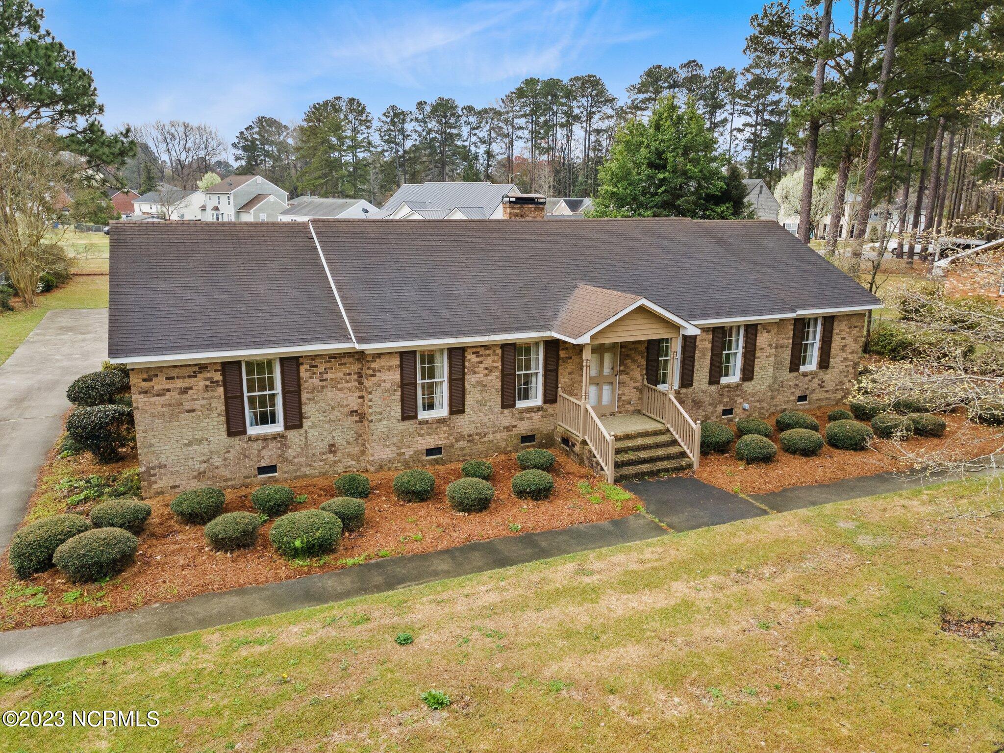 2203 Riley Road Kinston, NC 28504 - Photo 11 of 51 12-web-or-mls-DJI_0001