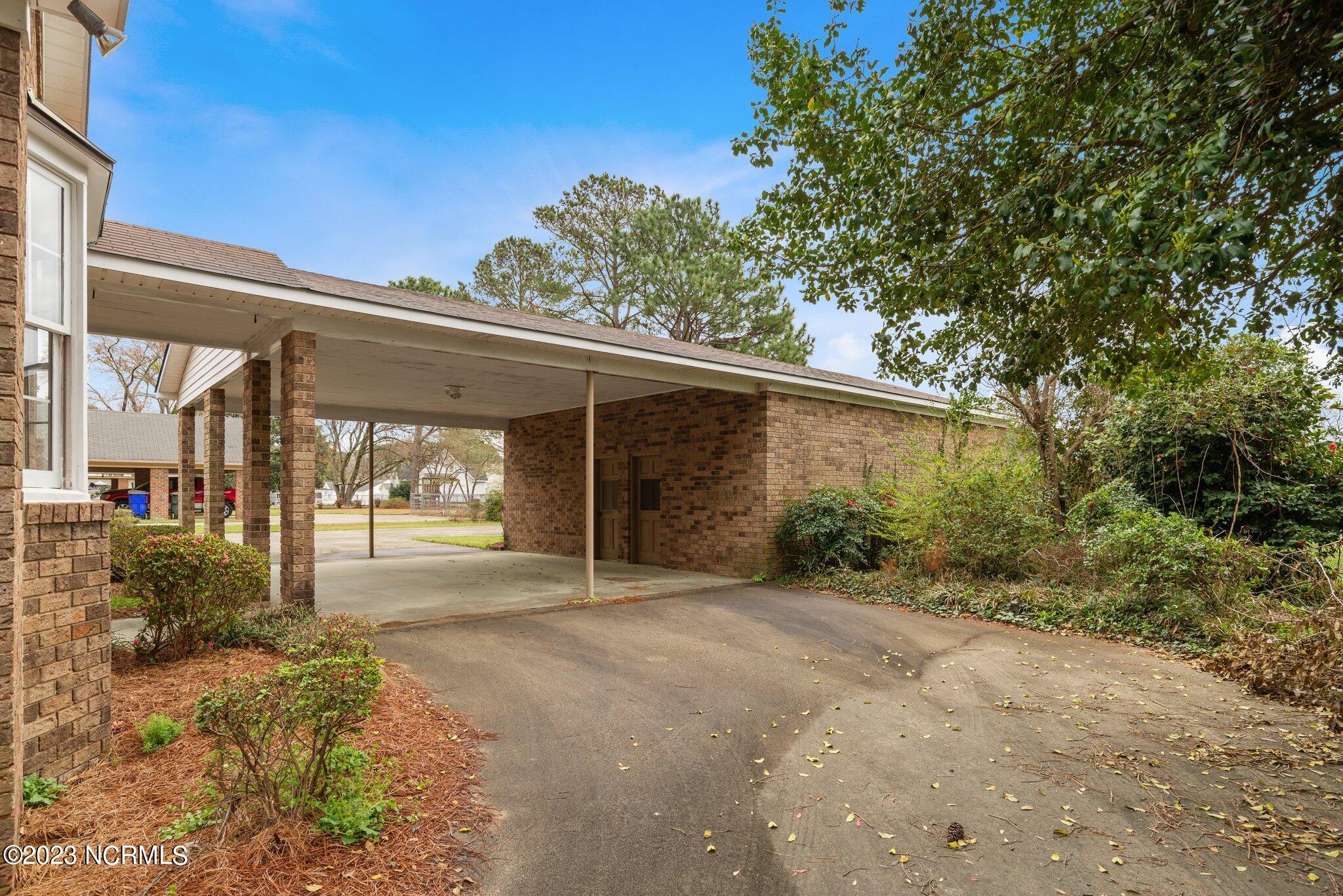 2203 Riley Road Kinston, NC 28504 - Photo 5 of 51 5-web-or-mls-DSC_4083