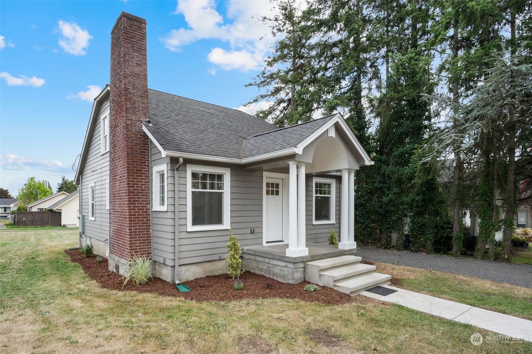 73 Southwest 6th Street Chehalis, WA 98532 - Photo 2 of 37 Gallery Image 2