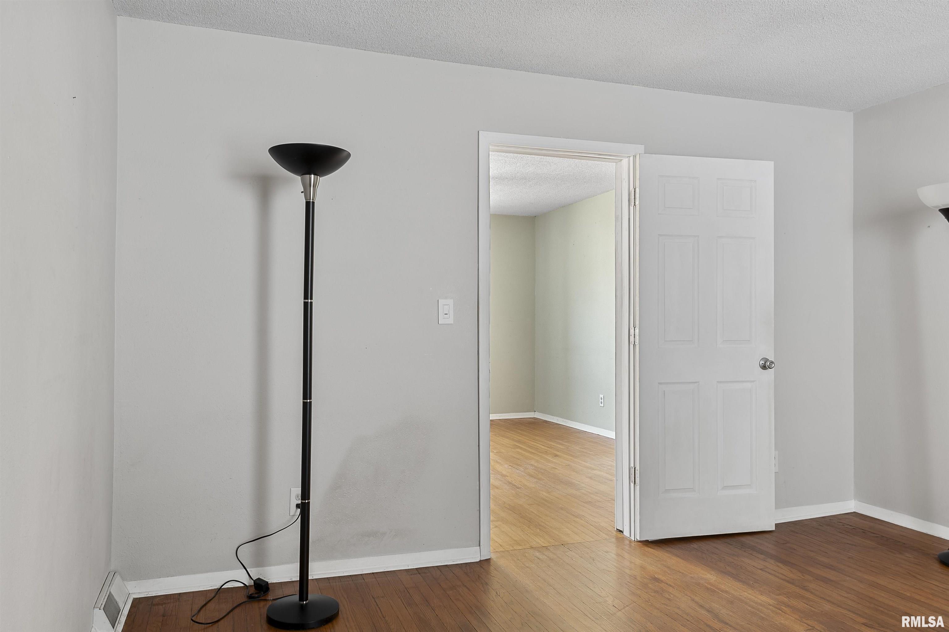 1130 West Cook Street Springfield, IL 62704 - Photo 19 of 26 Gallery Image 19