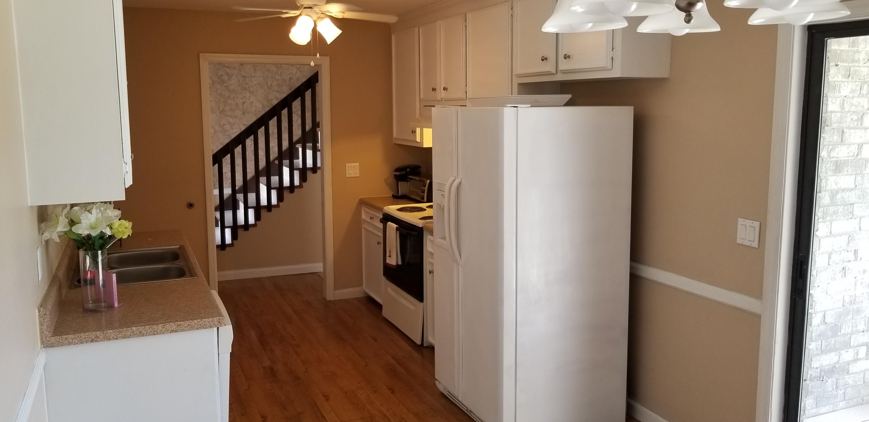 112 Wheeler Road Summerville, SC 29486 - Photo 5 of 28 5