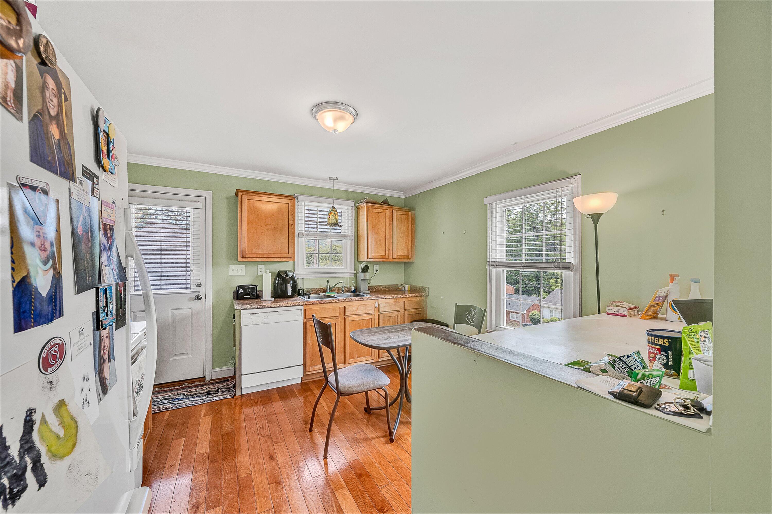 725 Windsor Avenue Southwest Roanoke, VA 24015 - Photo 7 of 21 07-VM-07050