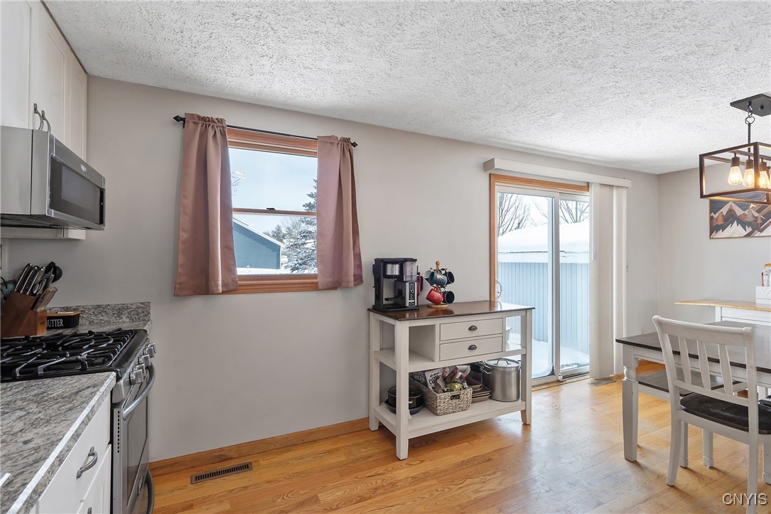 8500 Bayridge Road Cicero, NY 13039 - Photo 15 of 43