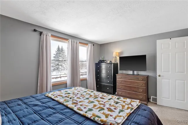 $242,900 | 8500 Bayridge Road, Cicero, NY 13039