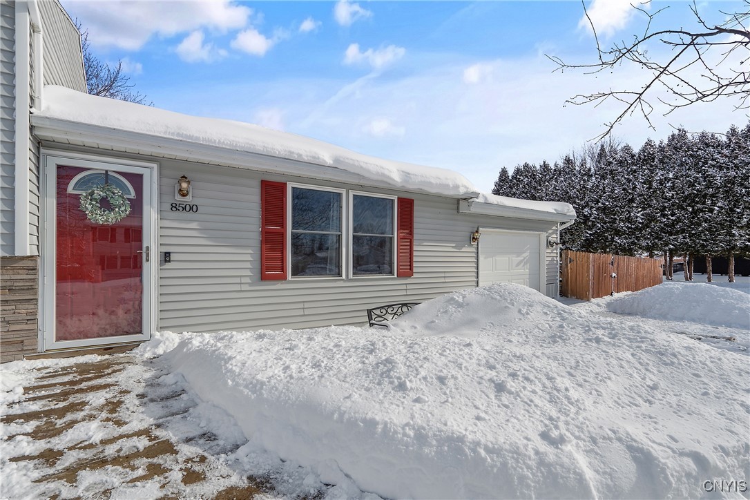 8500 Bayridge Road Cicero, NY 13039 - Photo 3 of 43