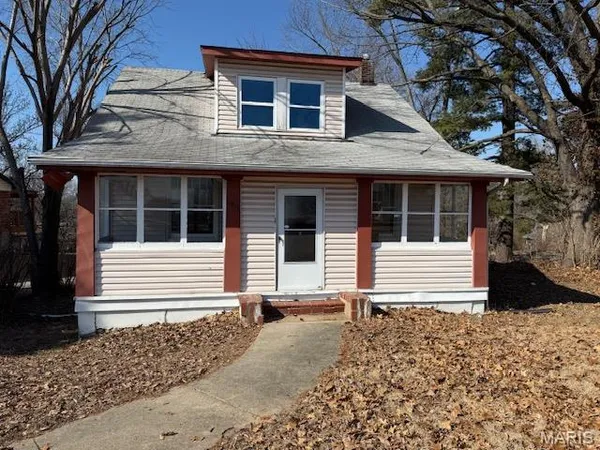 $169,900 | 11915 Old Halls Ferry Road, Florissant, MO 63033