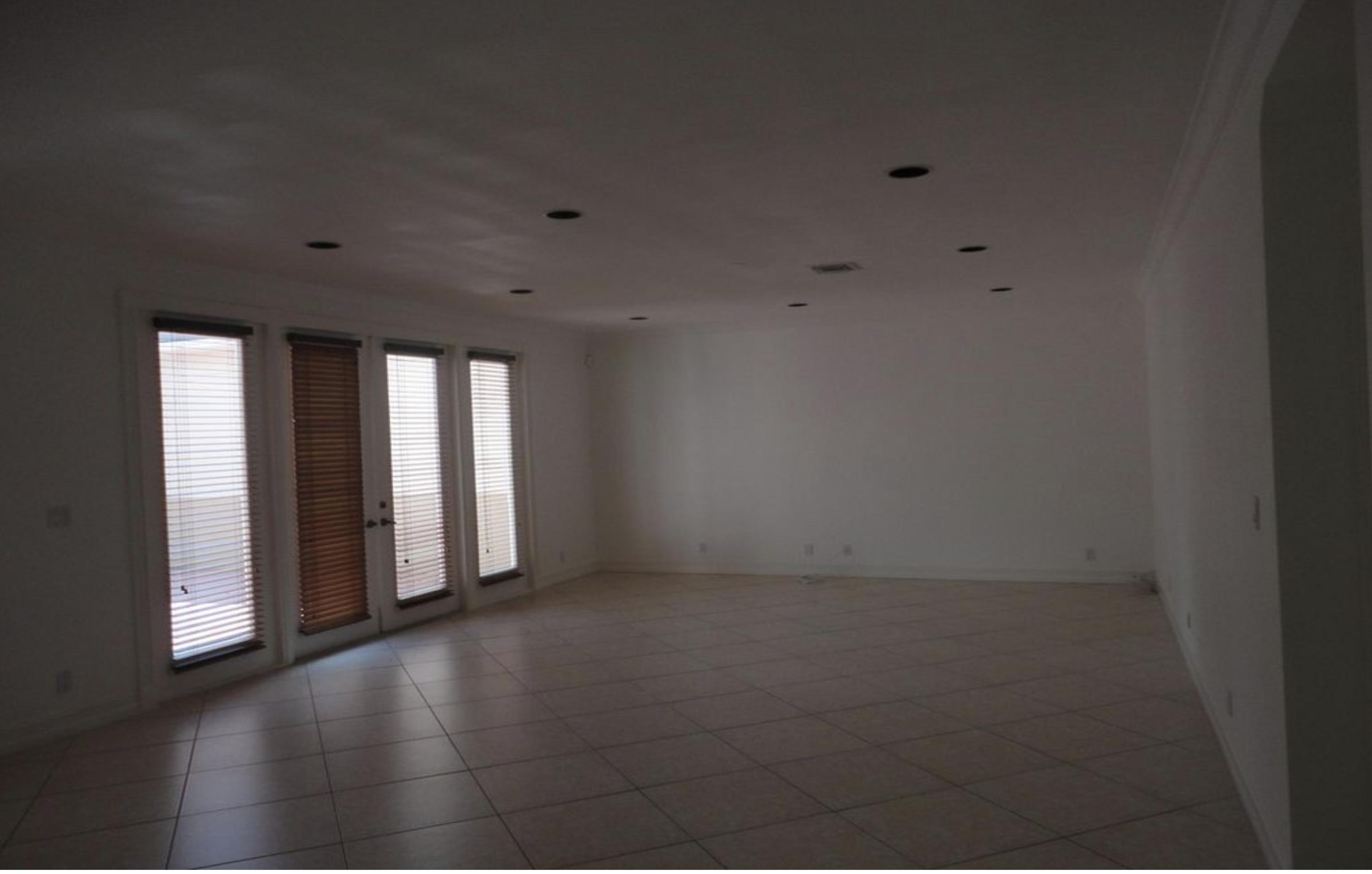 4075 Northwest 58th Street, Unit 1 Boca Raton, FL 33496 - Photo 4 of 27 Living Room
