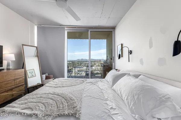 $399,000 | 207 West Clarendon Avenue, Unit 21C, Phoenix, AZ 85013